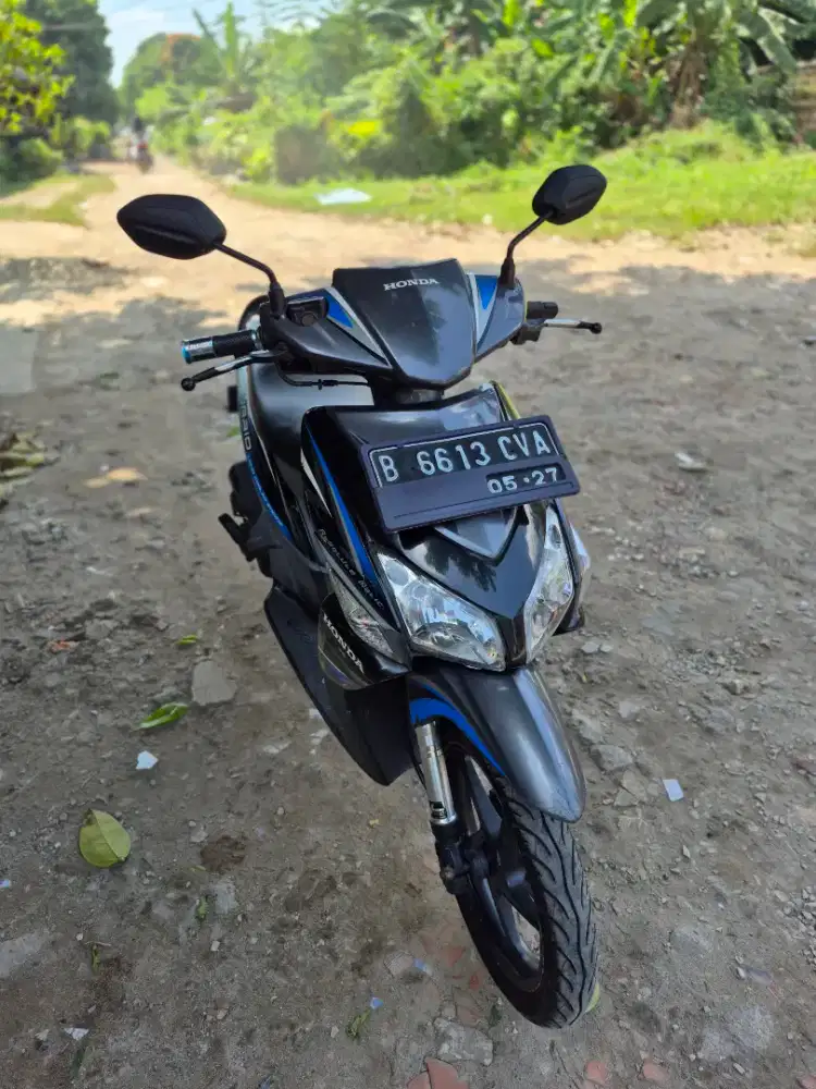Dijual Honda Vario karbu tahun 2012 surat lengkap
