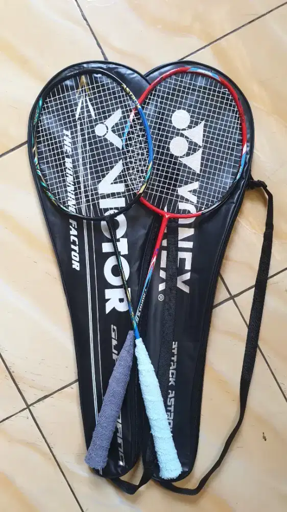 Raket yonex astrox 88s pro dan Victor jetspeed