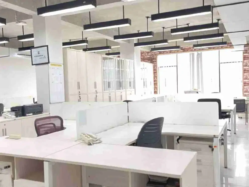 Ruko gandeng full furnish perfect condition siap huni di Gading Kirana