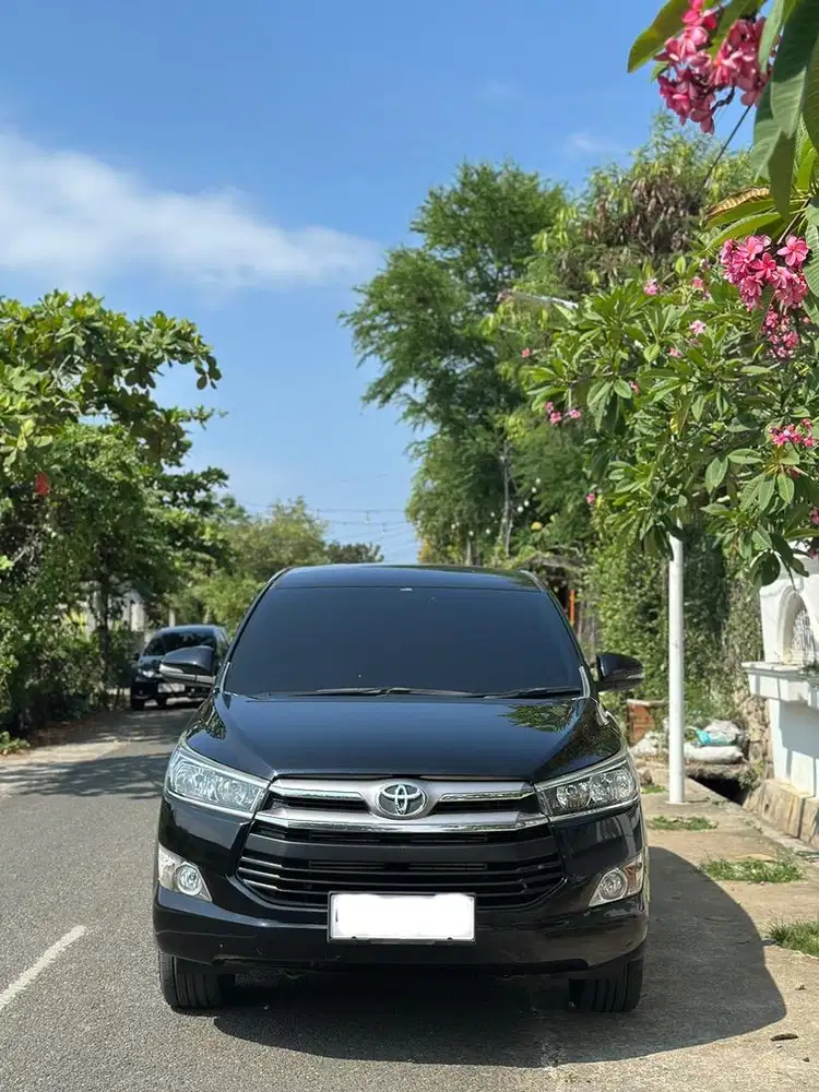 Innova reborn G luxury 2.4 diesel MT