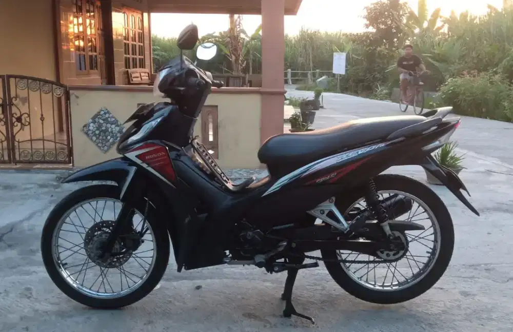 Honda Revo THN 2014 plat AB kota