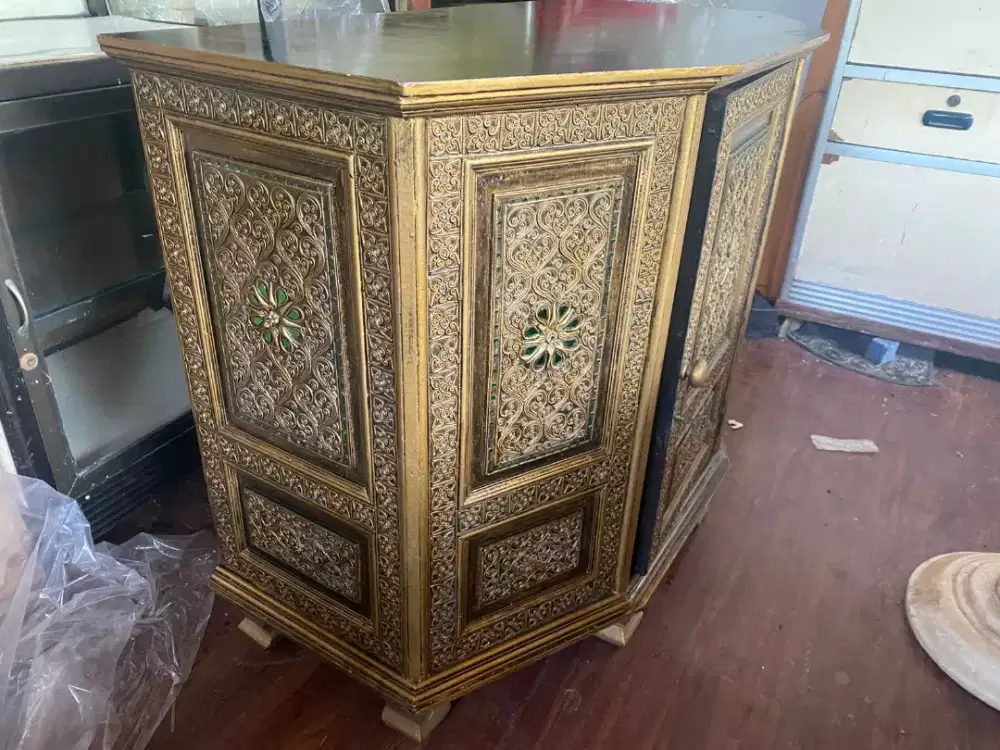 Meja bufet bunga