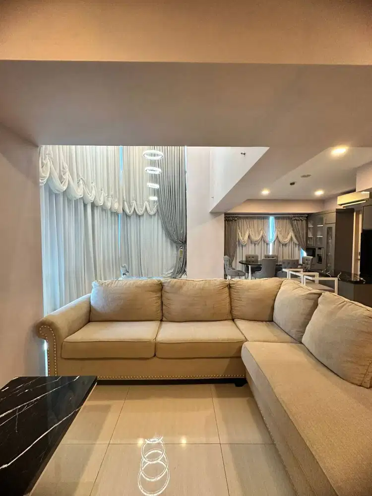 SEWA APARTEMEN LARIZ MANSION 3BR INTERLOCK PRIVATE LIFT HIGH FLOOR