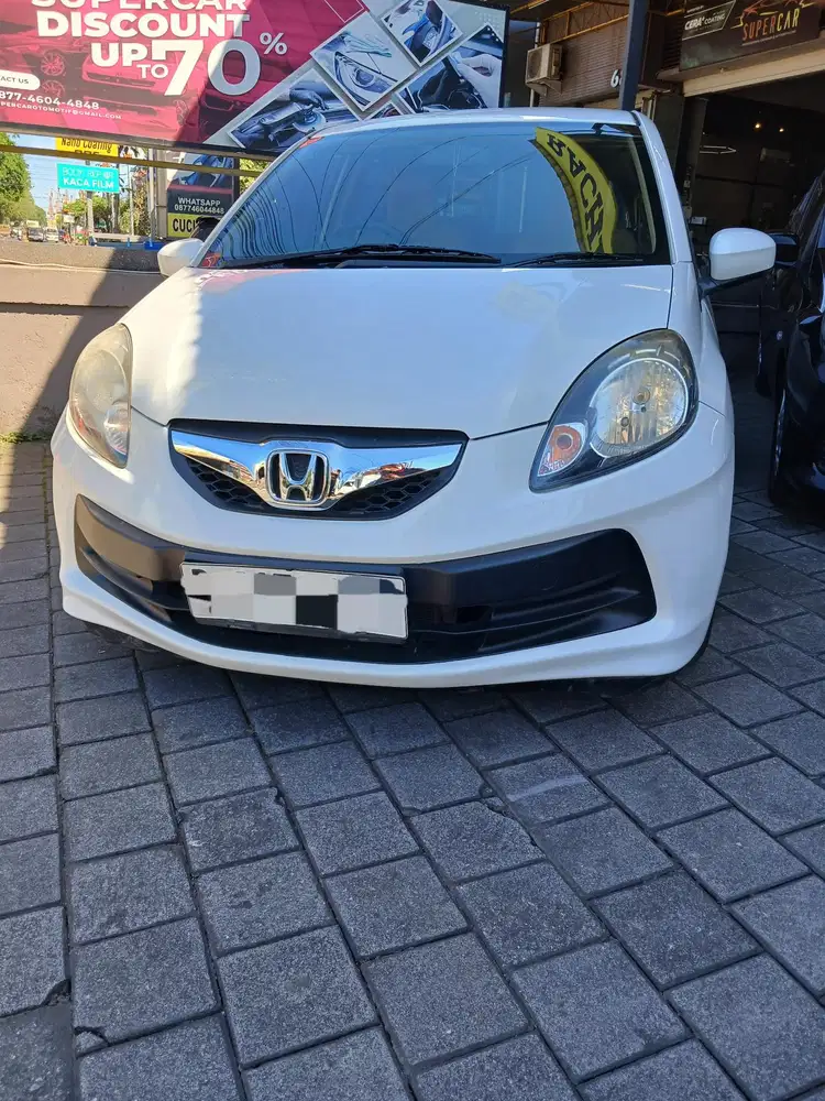Honda Brio Satya 2013 Putih Bensin