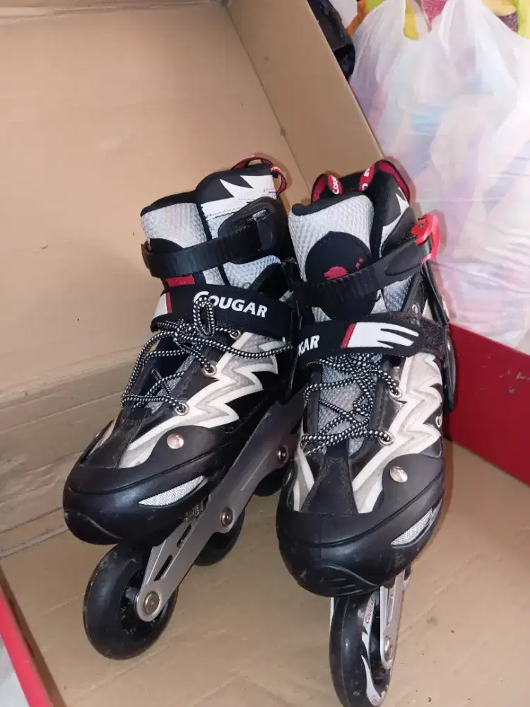 SEPATU RODA ANAK