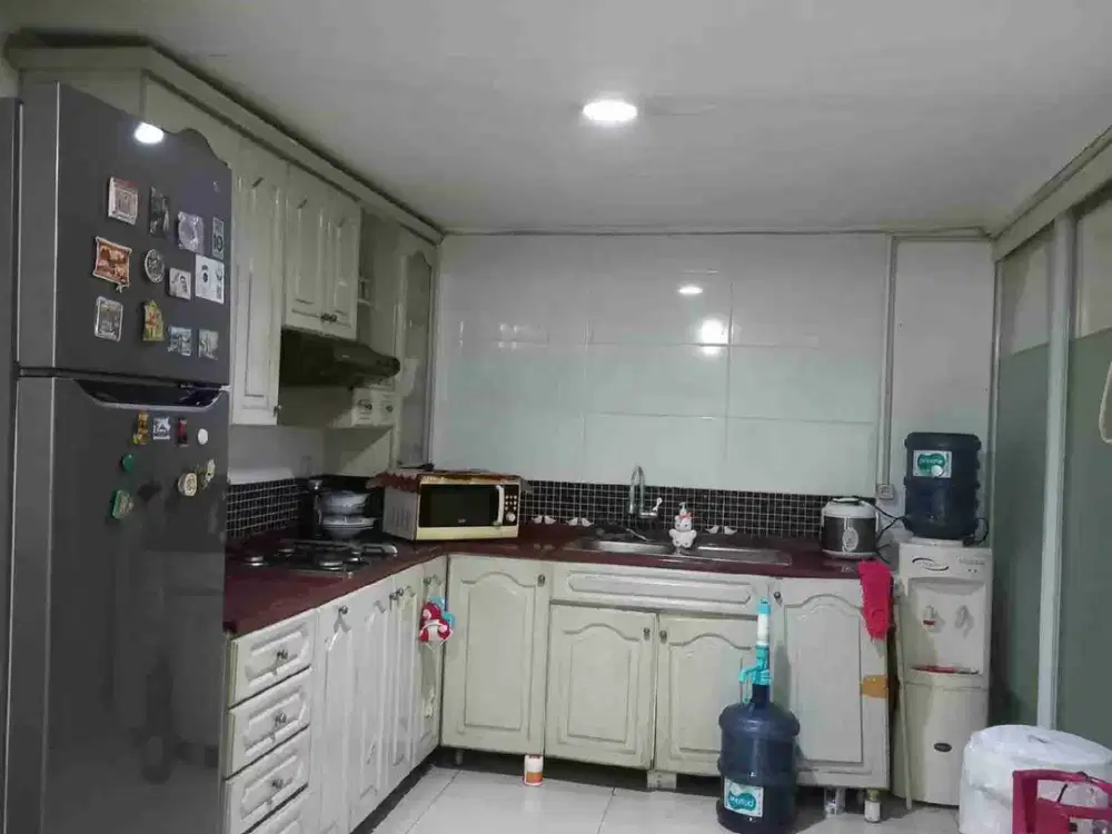 Rumah 2 lantai siap huni di Kelapa Puan