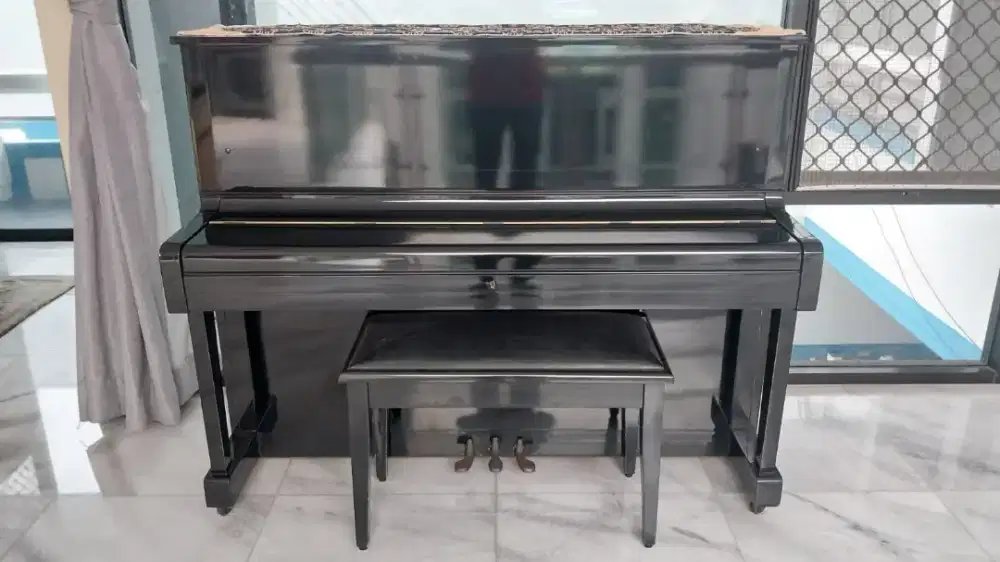PIANO U1 YAMAHA