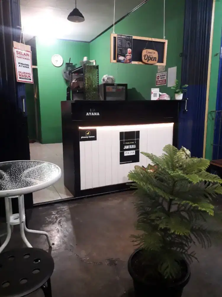 DIBUTUHKAN CREW STORE WANITA