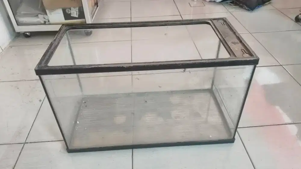 DIJUAL AQUARIUM IKAN DAN AQUA SCAPE