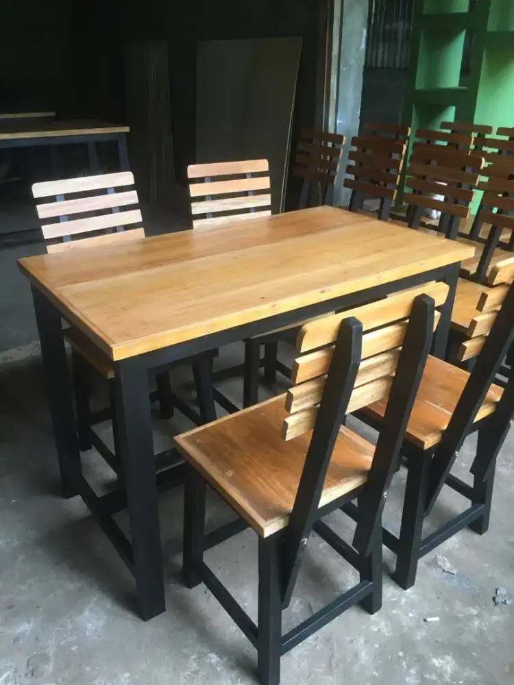 Set meja kursi cafe