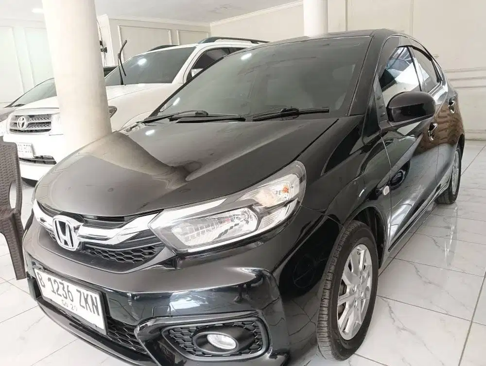 Honda Brio Satya e at DP 5jtan tahun 2019