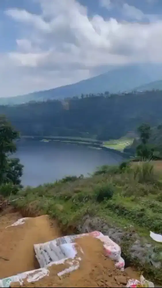 Wisata skyline, tlaga menjer