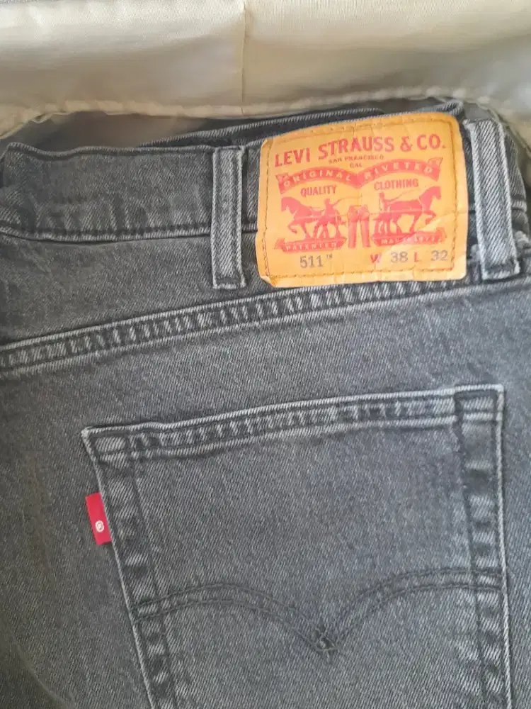 Levis 511 Size W38 L32 Hitam Kondisi 80%