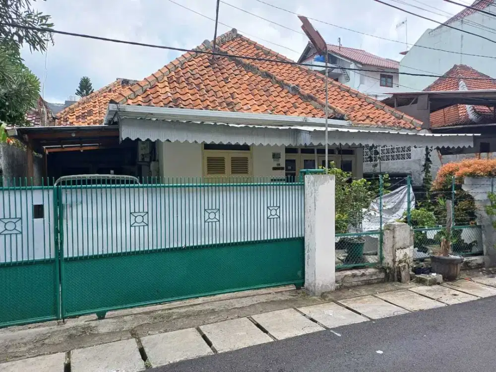 Rumah Tua Belakang RSUD Tarakan Cideng Jakpus