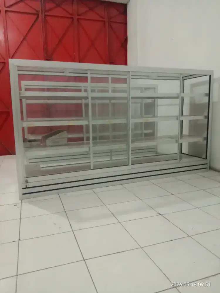 ETALASE TOKO BEKAS KONDISI MASIH BARU