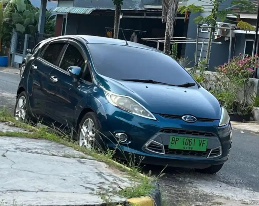 Ford Fiesta Pribadi Tahun 2012 Kondisi Terawat Siap Pakai