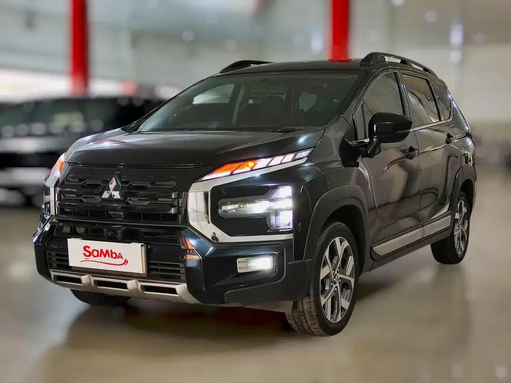 ISTIMEWA LIKE NEW !! XPANDER CROSS PREMIUM FACELIFT 1.5 AT 2023
