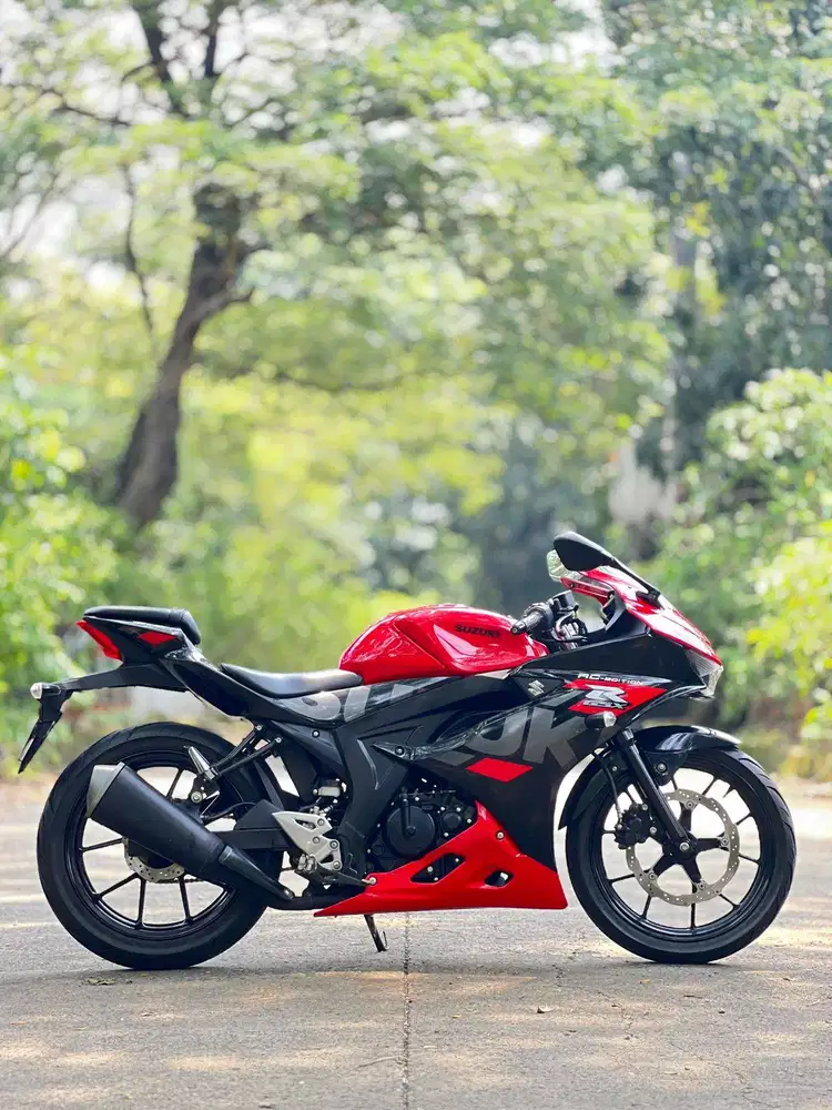 SUZUKI GSX 150R 2022 MERAH KM LOW PAJAK HIDUP SIAP PAKAI