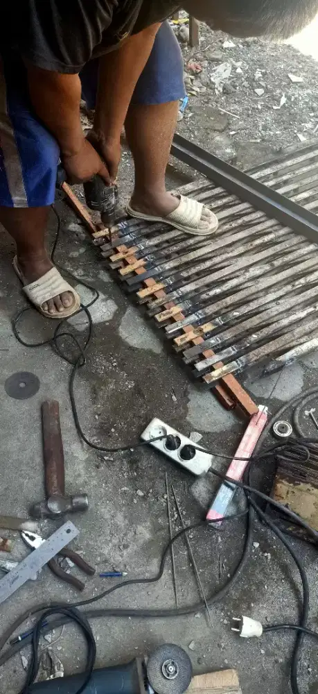 Service pintu harmonika