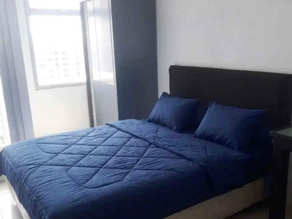 Disewakan perbulan studio furnished siap huni Tower 2 apartemen green lake sunter jakarta utara