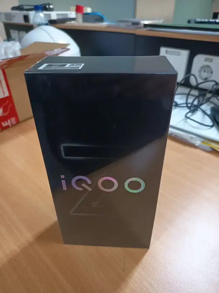 Iqoo Z11 5G 8/256gb