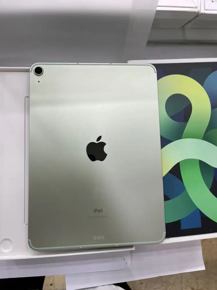 apple IPAD AIR 4 256GB Celuler+wifi (bisa kartu) Original Ex inter