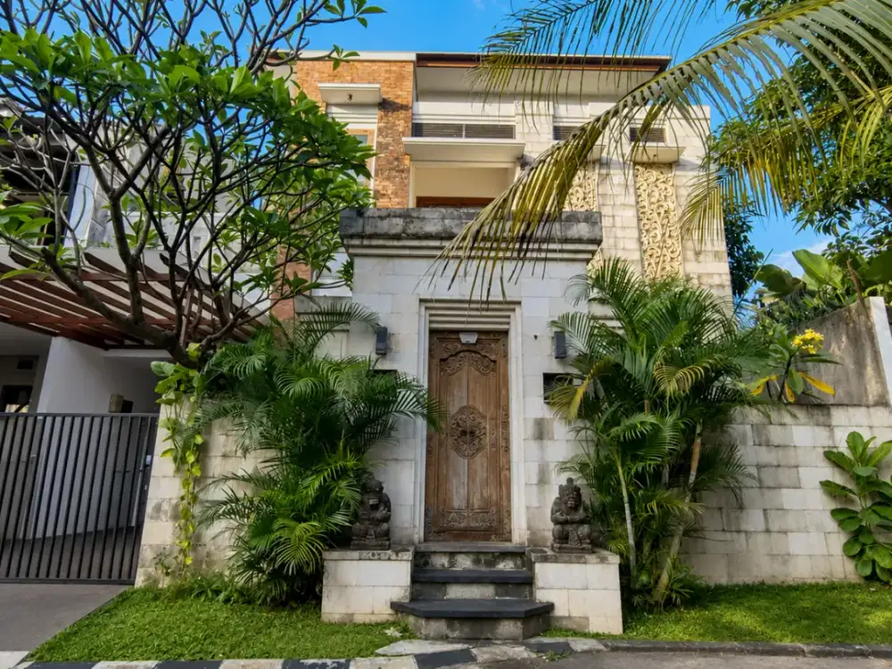 Rumah 2,5lt luas 170meter 3KT Cluster Nusa Dua Citra Gran Cibubur Jatisampurna Bekasi