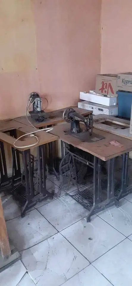 meja mesin jahit