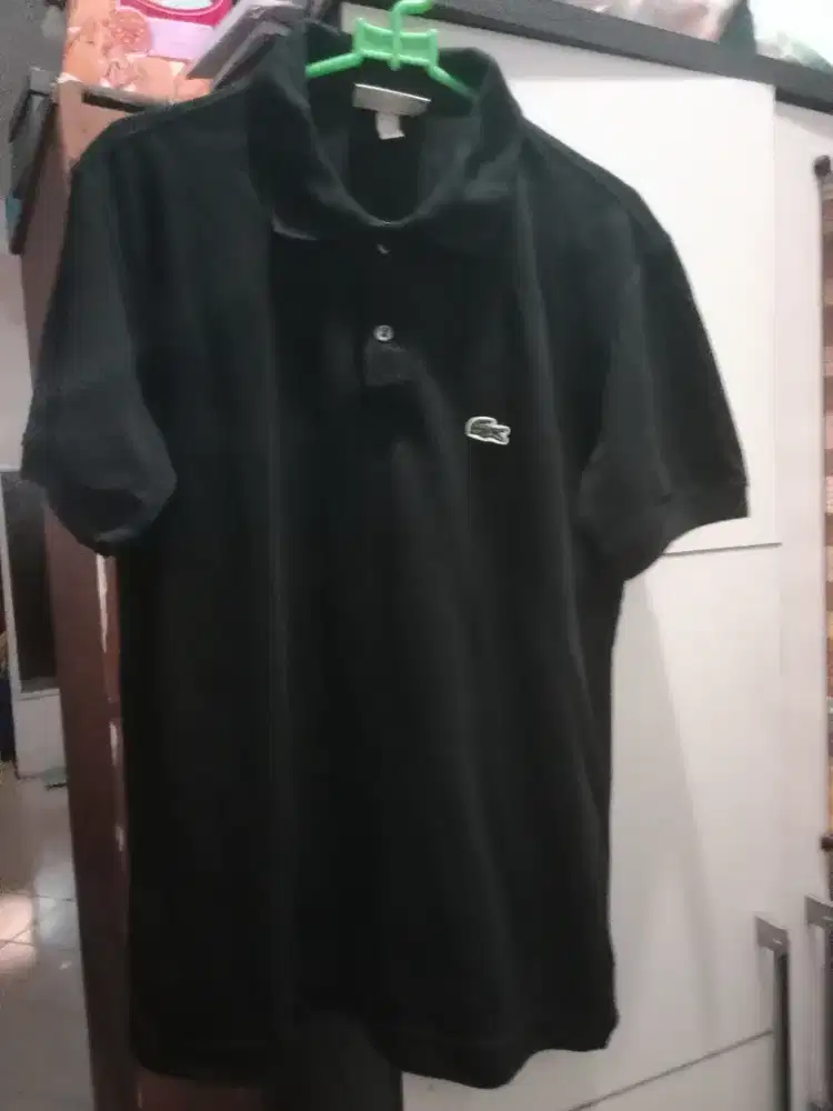 Kaos pria merk Lacoste