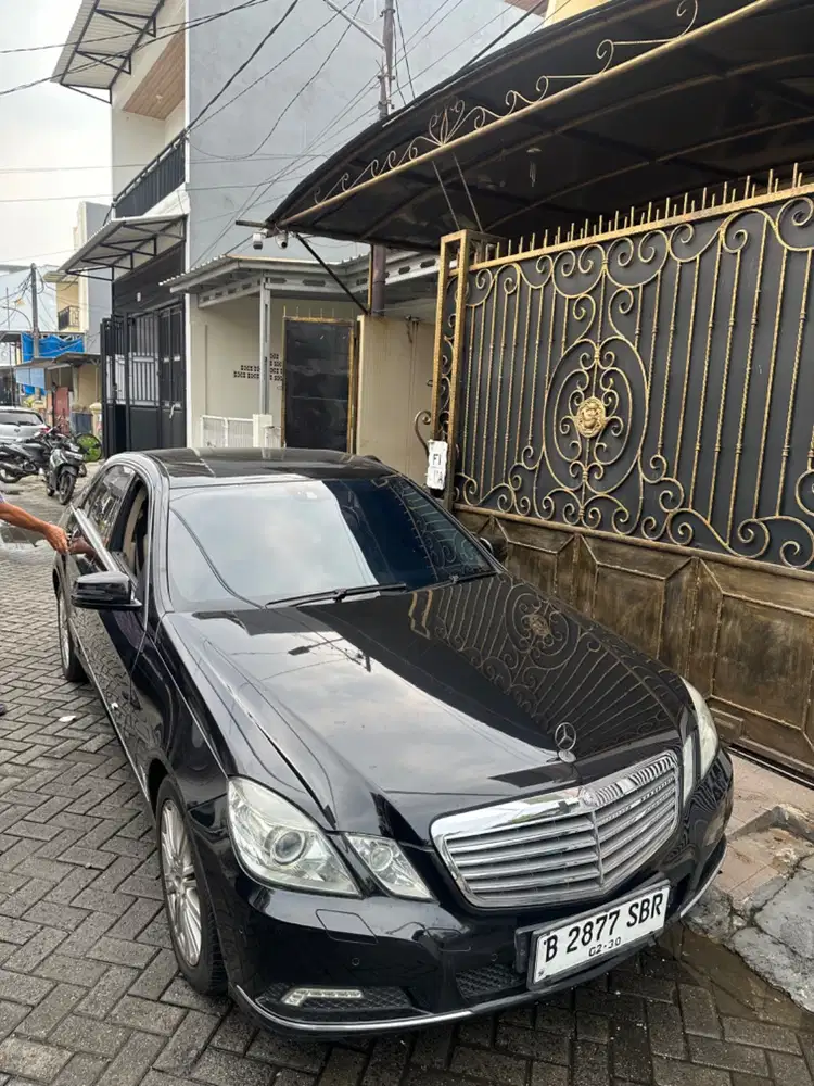 Mercedes benz E300 2010