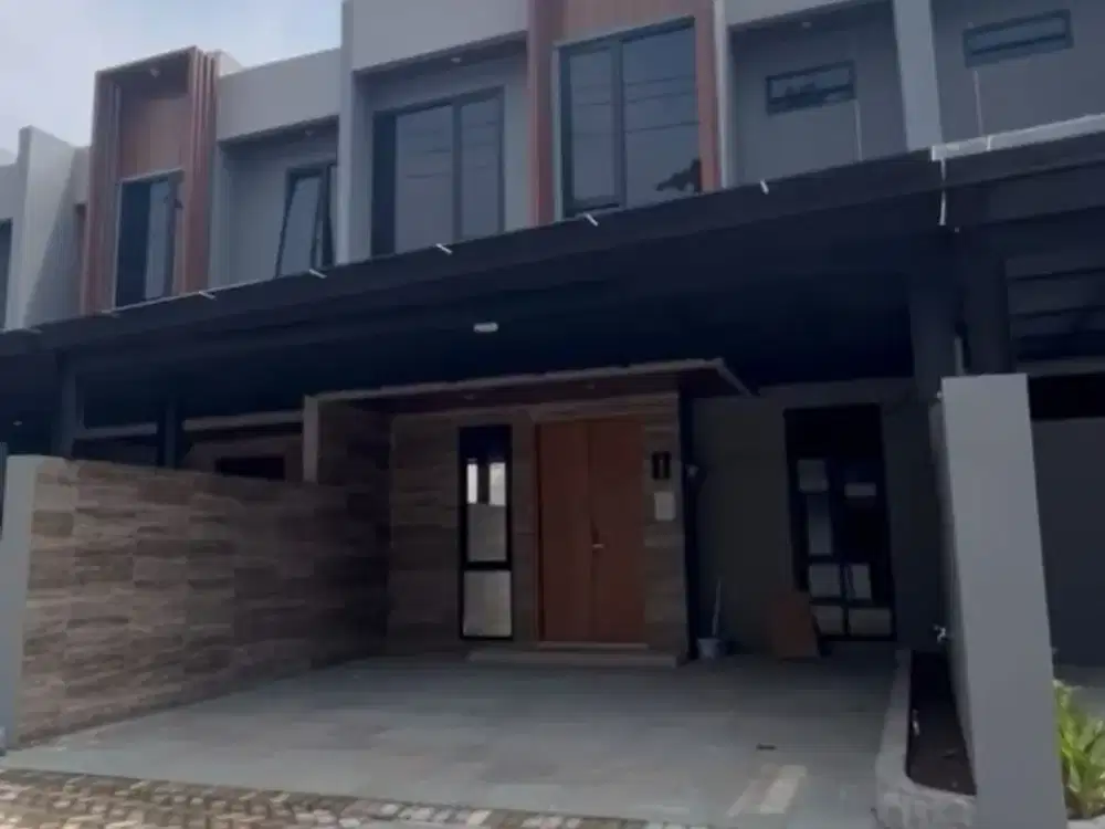 Rumah Modern Kontemporer 2 Lantai Strategis Dekat UGM