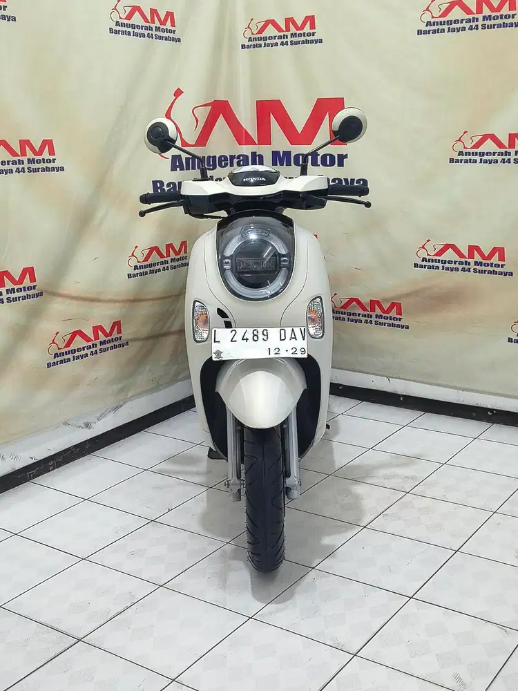 Istimewa Km 6 Ribu Scoopy Prestige tahun 2024 Putih Doff