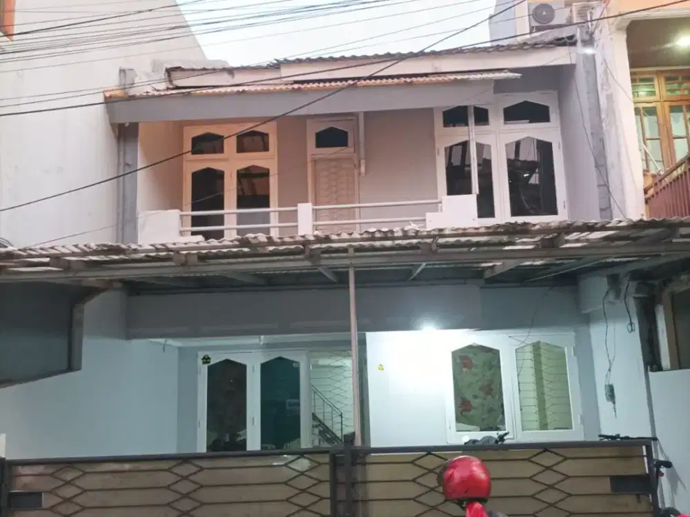 Rumah Strategis Kelapa Gading Dekat BCS – 3 KT, SHM, Siap Huni