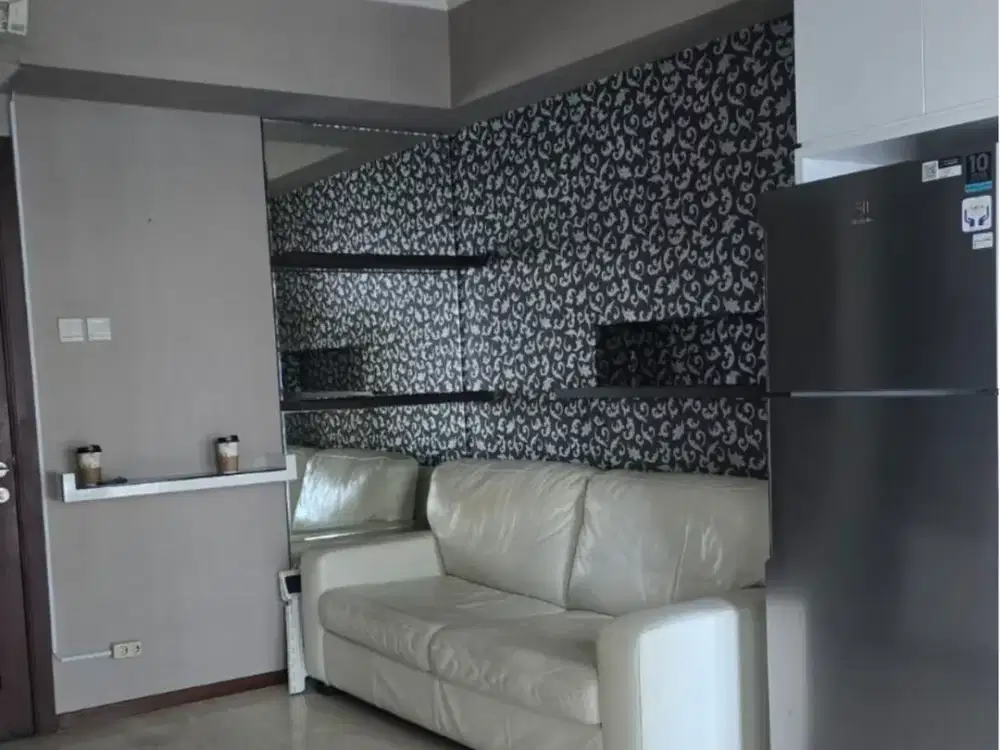 Disewakan Apartemen Royal Mediterania Garden Residences Podomoro City - 2+1 BR Furnished