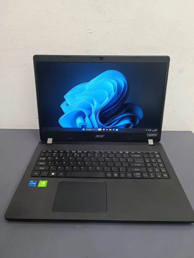 Acer travelmate P215