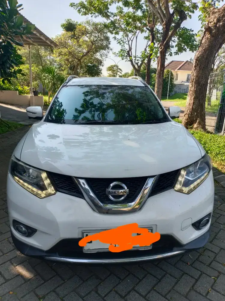 Xtrail T32 putih a/t 2015