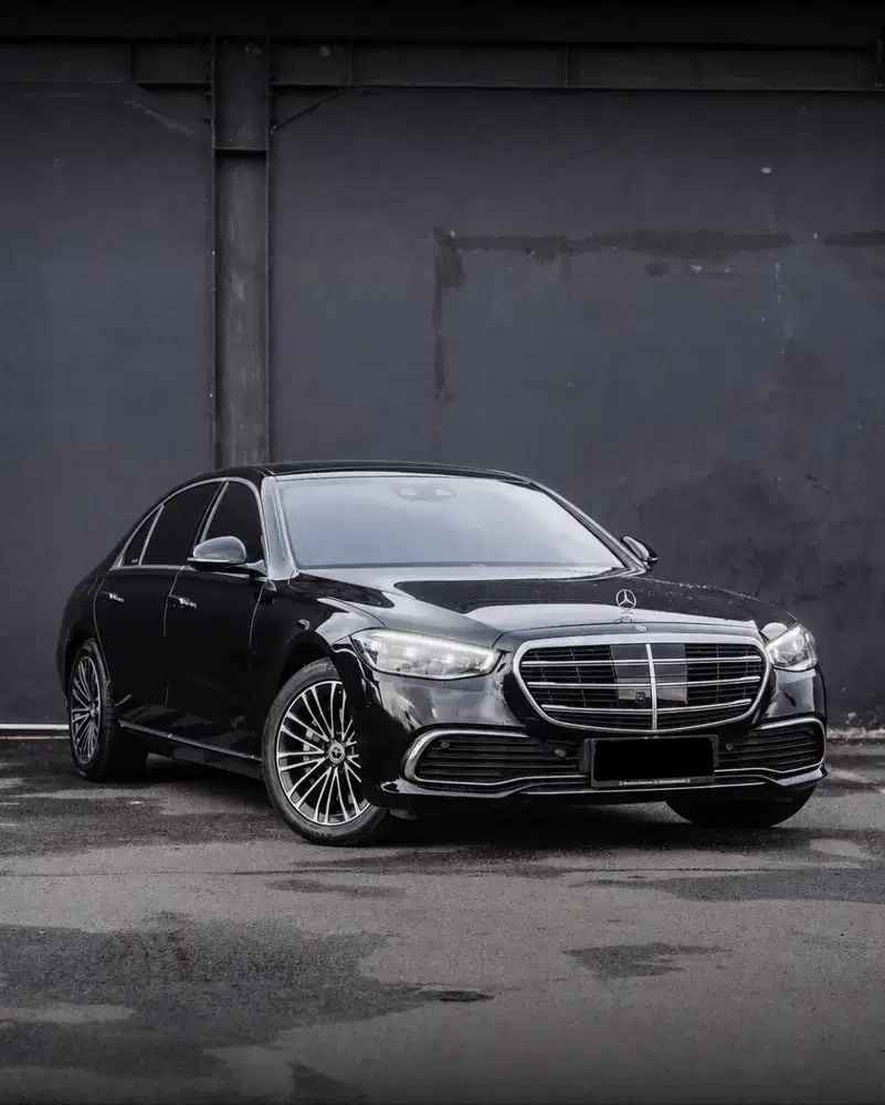 NIK 2022 Mercedes-Benz S450 Black on Brown