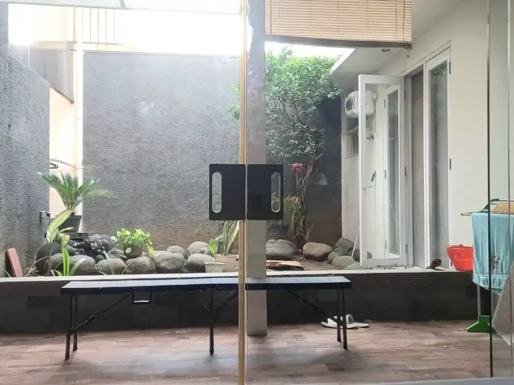 Dijual Rumah Semi Furnished Taman Puspa Raya Citraland Dekat Pakuwon Mall Surabaya Barat