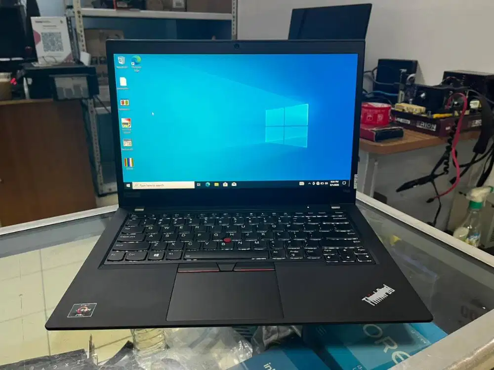 Lenovo T495 Ryzen 5Pro Ram 8gb ssd 256gb Mulus