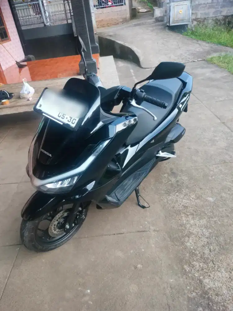 Honda PCX 160 CBS 2025 like new