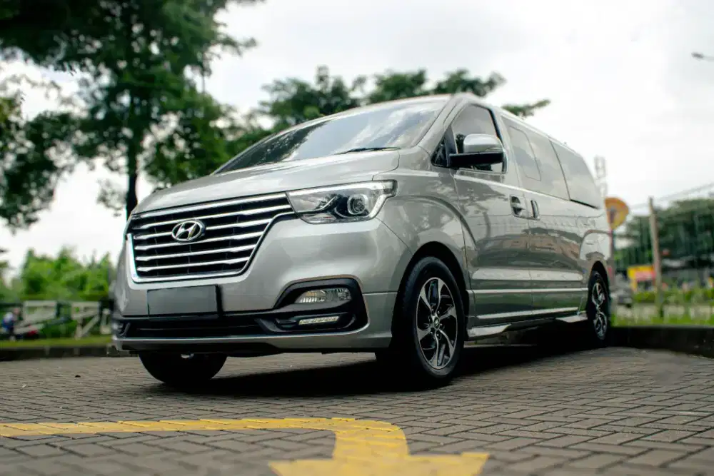 [LOW KM]HYUNDAI H1 Royale Diesel 2019 Silver