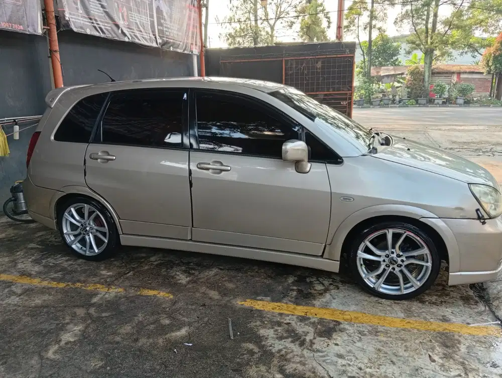 Suzuki Aerio 2004 Bensin