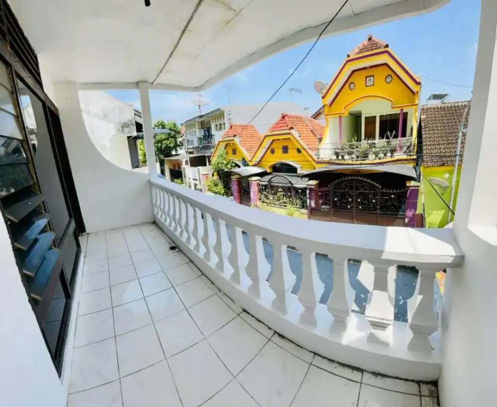 Rumah 2 Lantai  Dikontrakan Tengah Kota Strategis