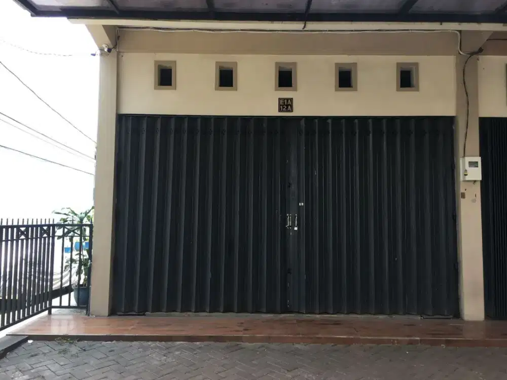 Ruko 2 Lantai Strategis Disewakan di Danau Kerinci Malang.Dekat Exit Tol, NLMLG00031
