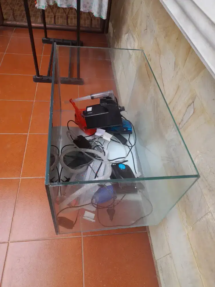 JUAL AKUARIUM KACA