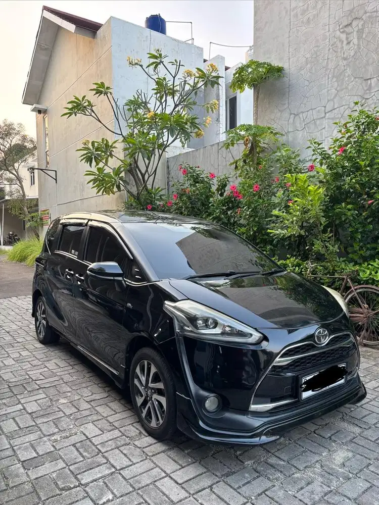 Toyota Sienta Q 2016