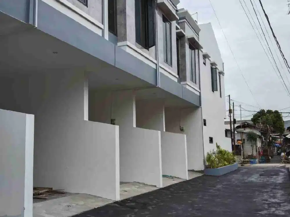 Di Jual Rumah Murah  5 menit stasiun sawah besar dan mangga besar