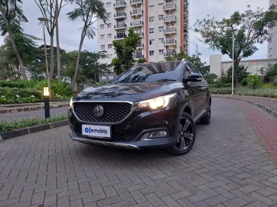 TDP 8, JT MG ZS 1.5 Lux Bensin-AT Hitam 2020