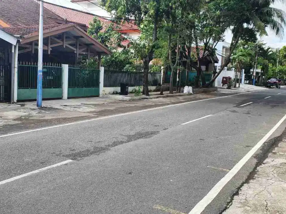 dijual rumah di cempaka putih tengah