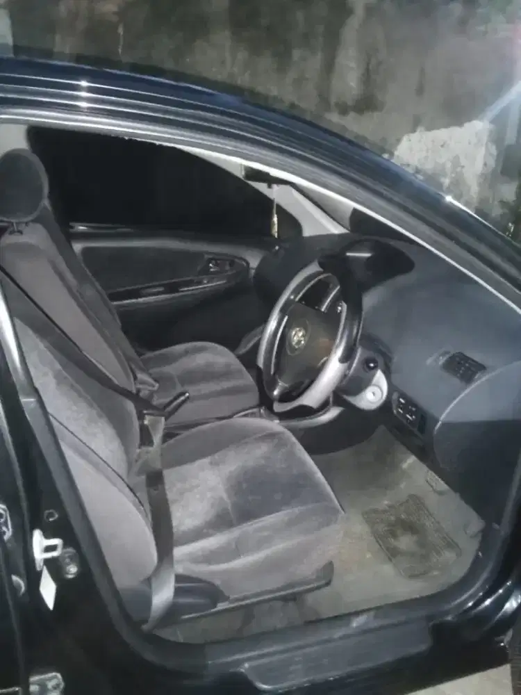 Vios t matic 2004
